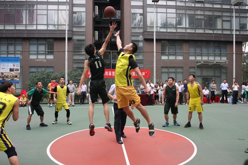 籃球賽精彩瞬間
